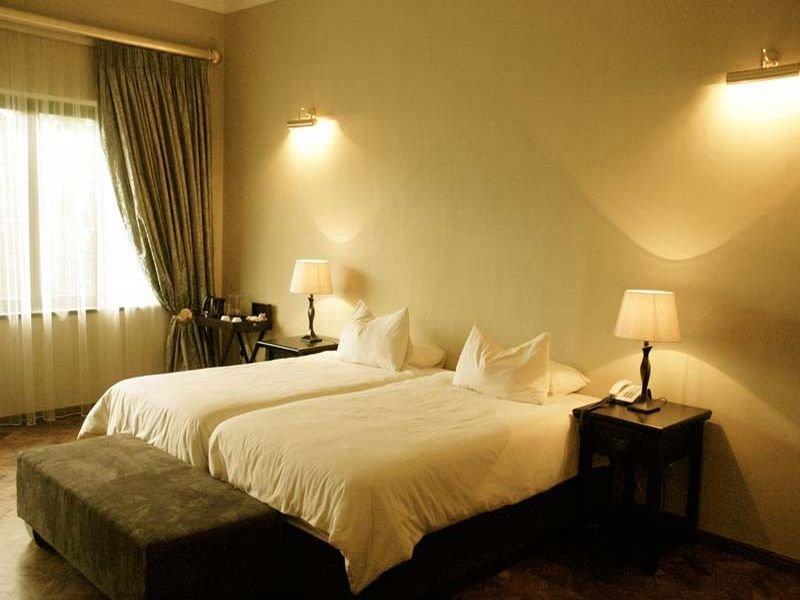 Villa Verdi Guesthouse Windhoek Exterior photo